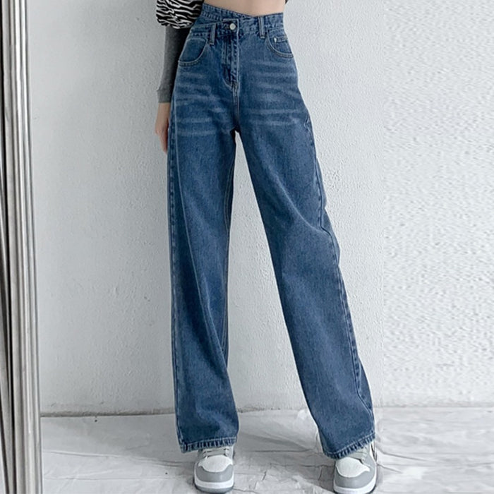 Women's Wide-Legged Mom Jeans